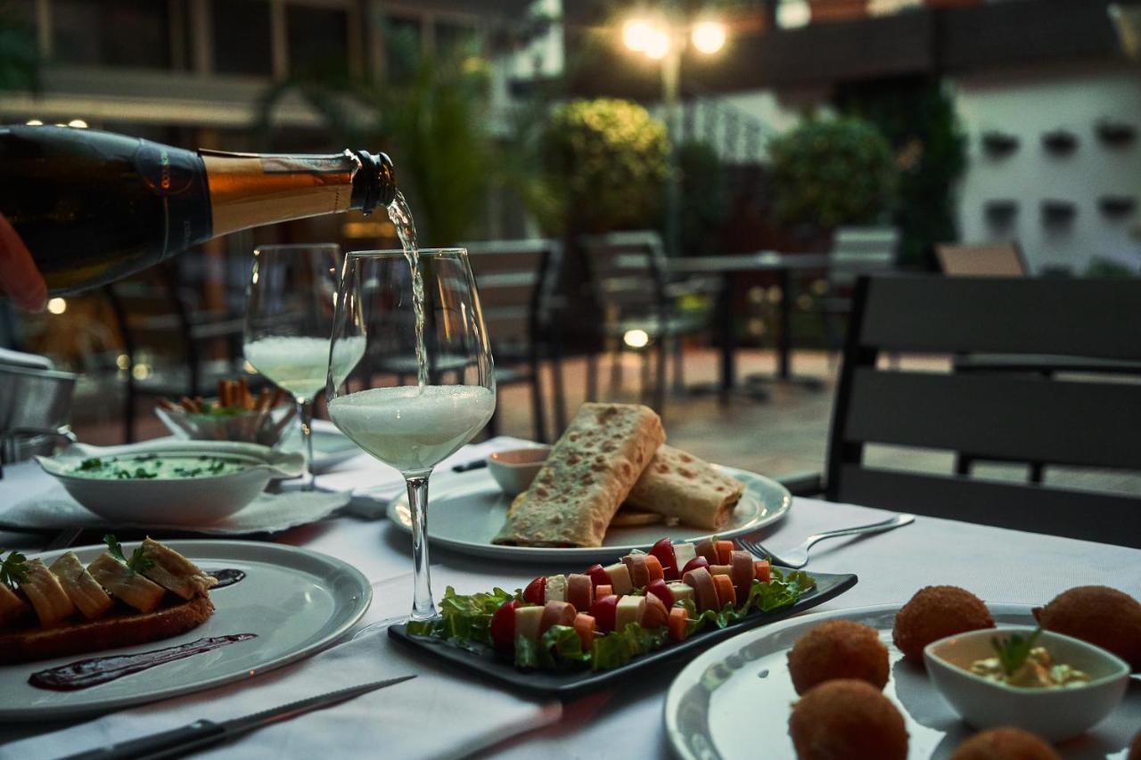 Royal Vila Hotel Тирана Екстер'єр фото