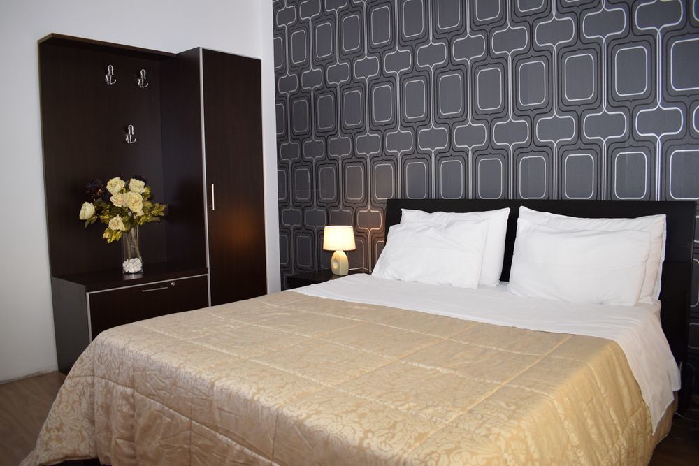 Royal Vila Hotel Тирана Екстер'єр фото