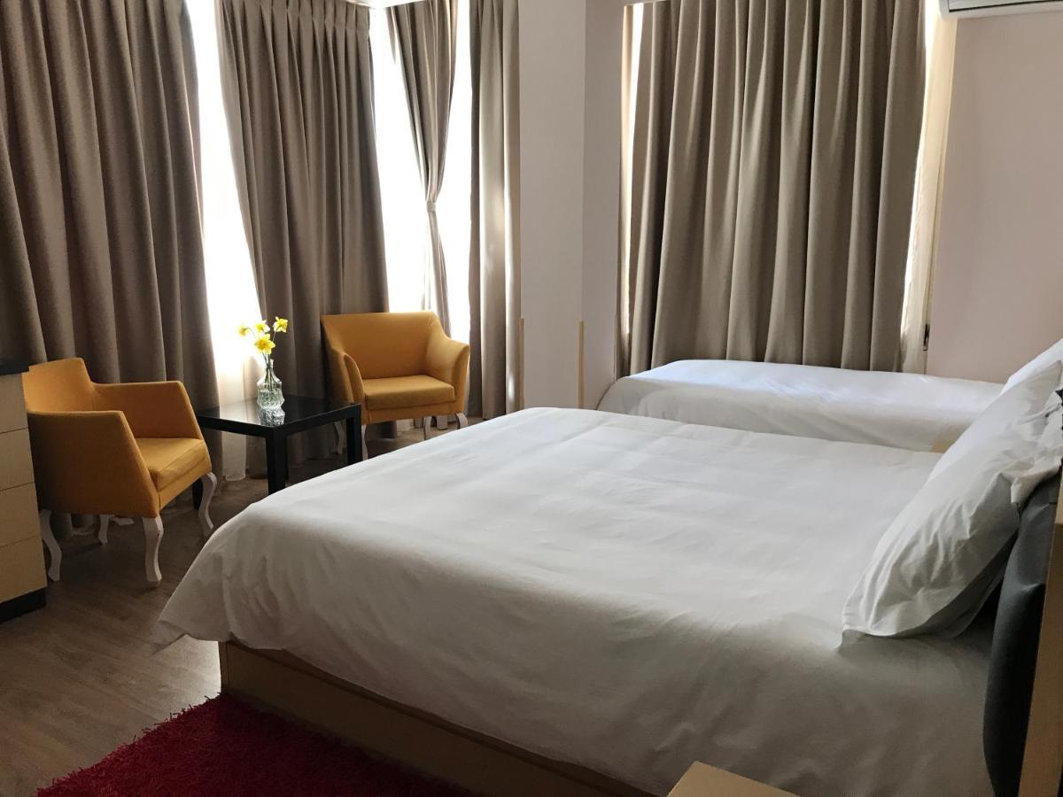 Royal Vila Hotel Тирана Екстер'єр фото